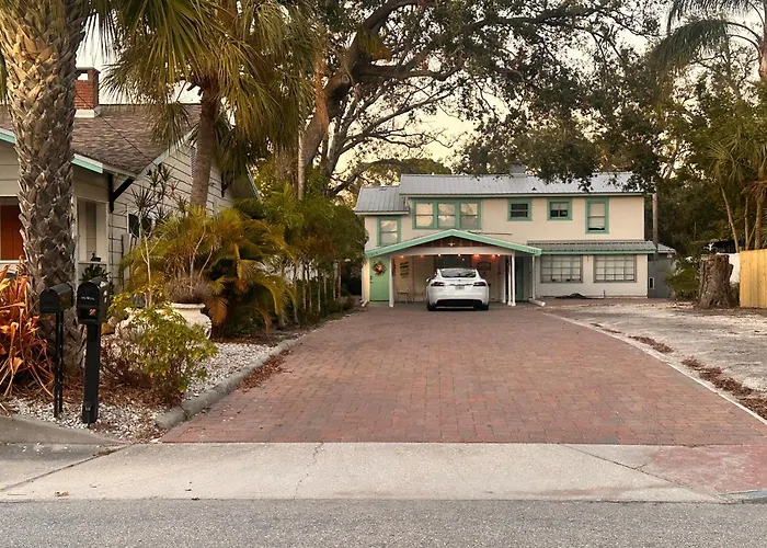 Cozy Stay Near Lecom Park Bradenton And Sarasota