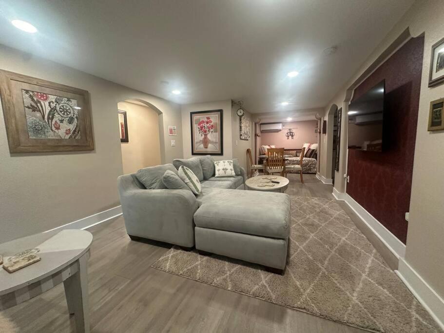 Apartment Cozy Near Lecom Park And Sarasota *