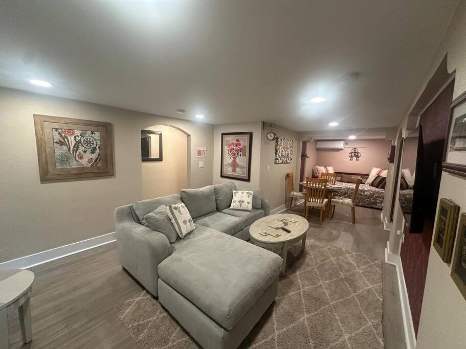 Apartment Cozy Near Lecom Park And Sarasota *