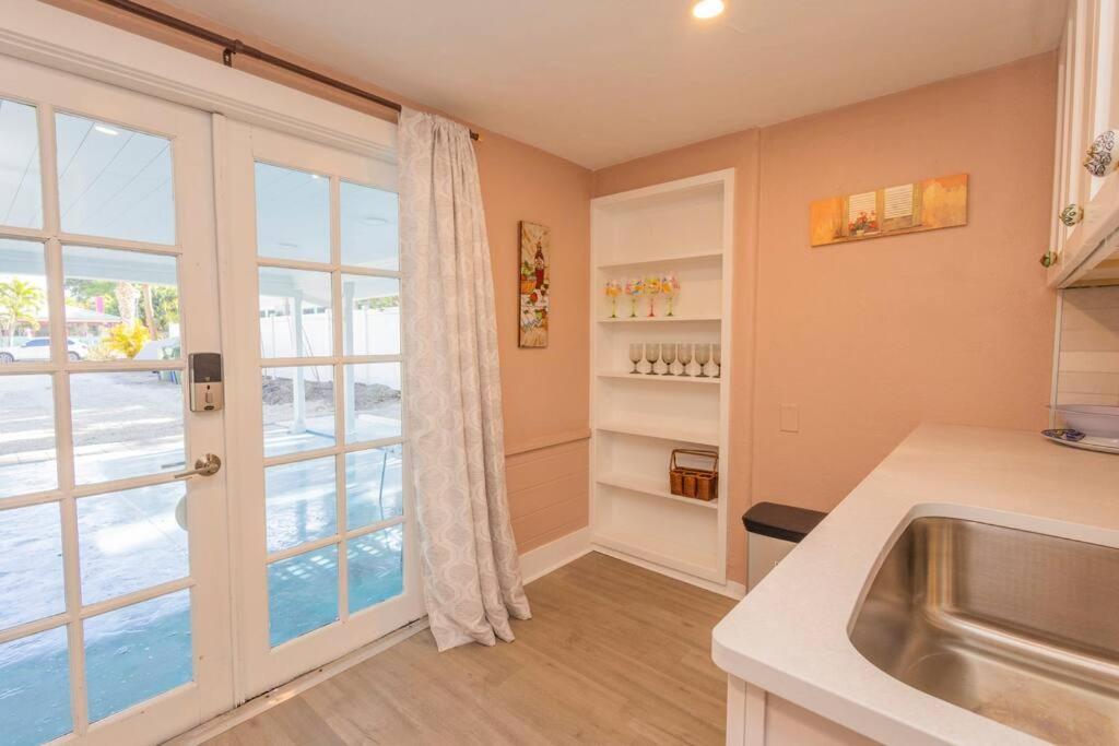 Apartment Cozy Near Lecom Park And Sarasota